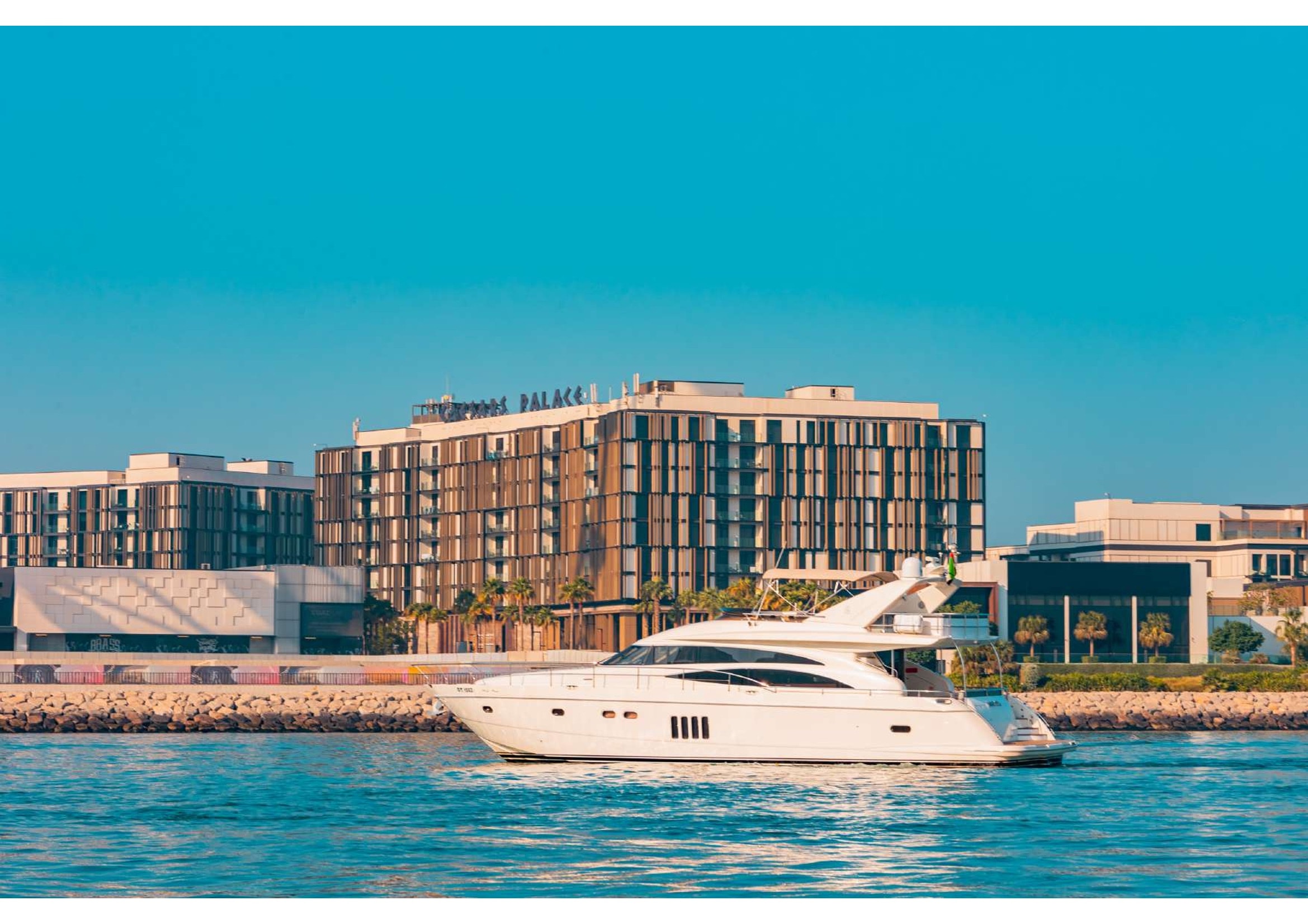 Luxury Yachts image 3